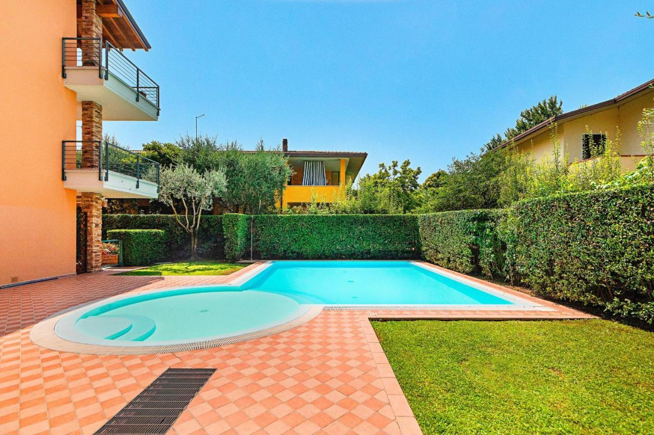 Annamaria 9 Apartment By Wonderful Italy ซีร์มิโอเน ภายนอก รูปภาพ